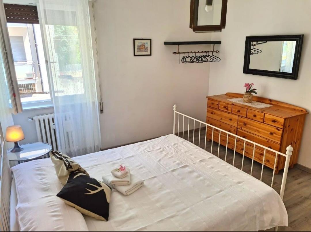 Santo Stefano Apartment Леко Екстериор снимка